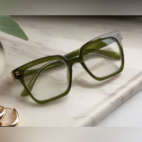 Black Square Glasses with Case - Picture 1 of 12